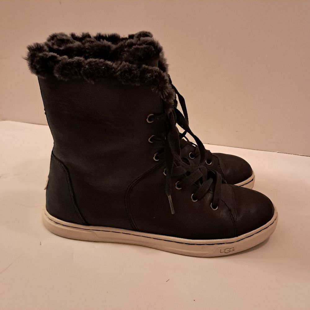 UGG Boots Lace Up Women's 7 Black Croft Luxe Quilt Tall Winter Cozy Luxury